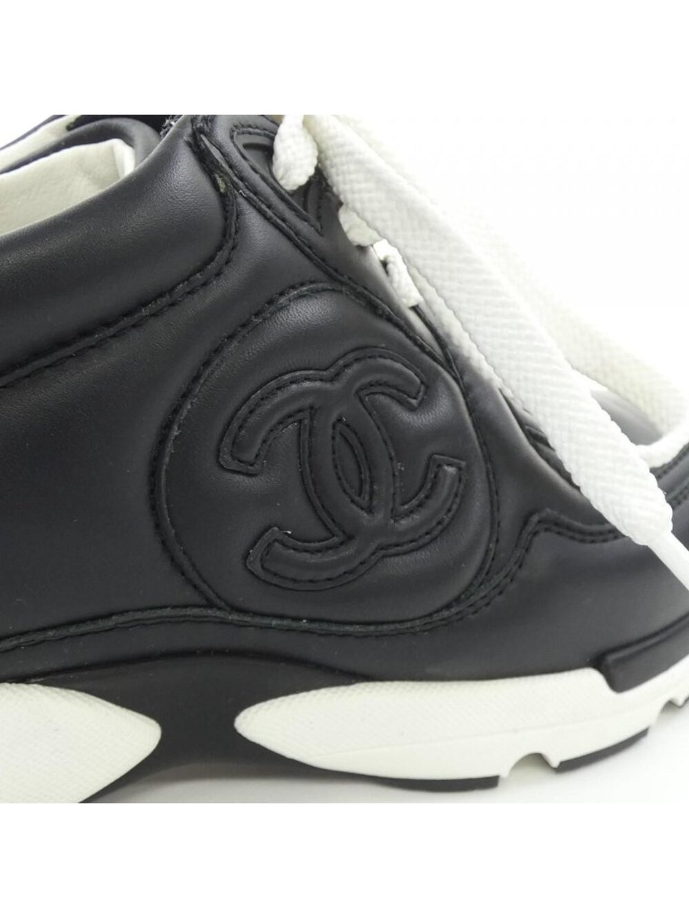 Chanel Sneakers Black - Picture 6 of 7
